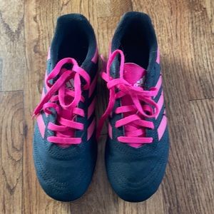 Adidas Kids Soccer Cleats | Black & Shock Pink | Size 2